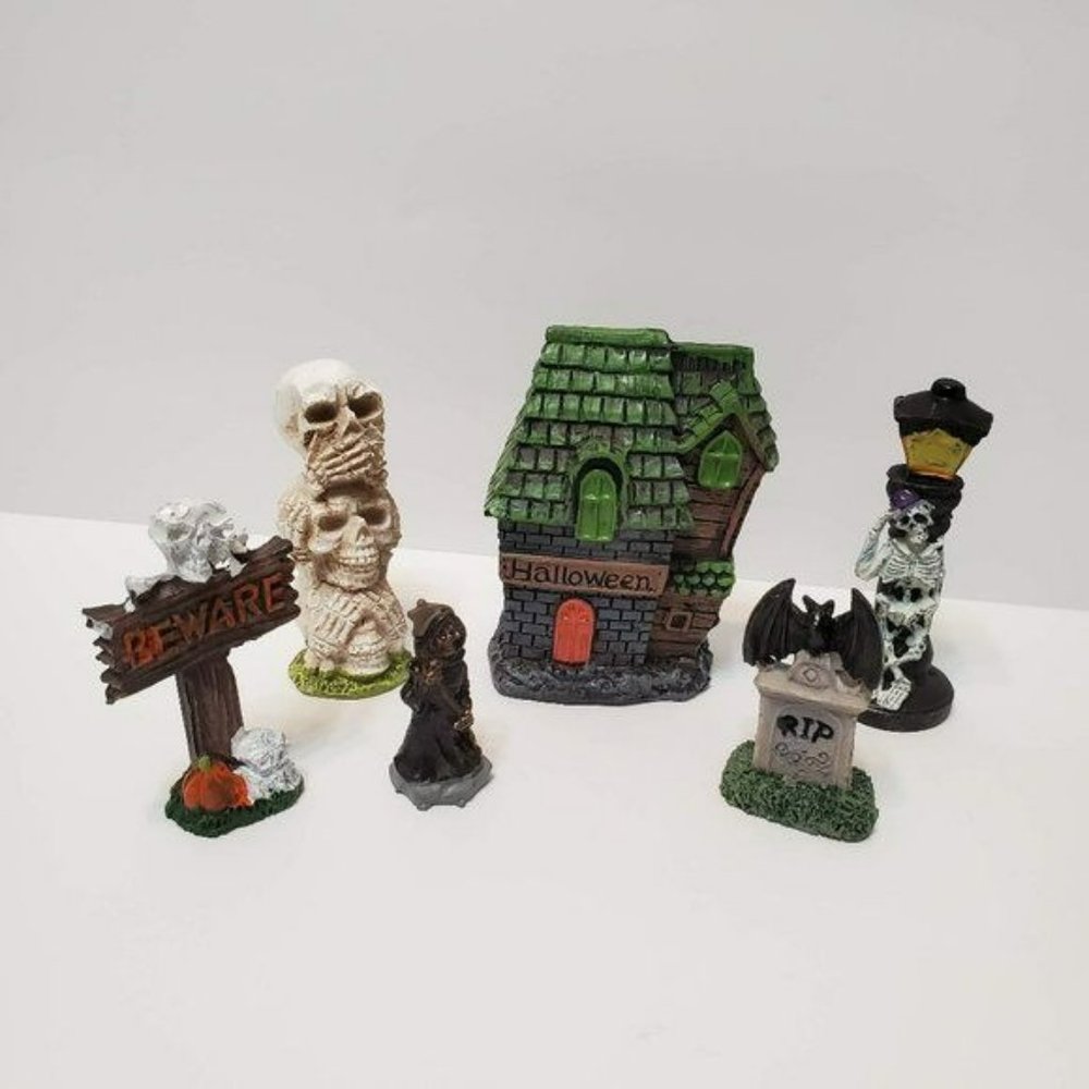 Halloween Fairy Garden Set, Halloween Village Set, Haunted House Skeleton Figure